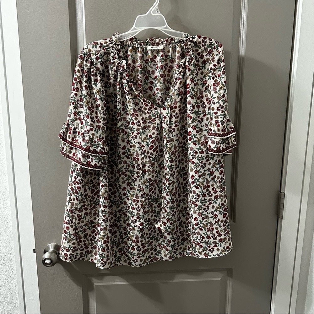 floral blouse